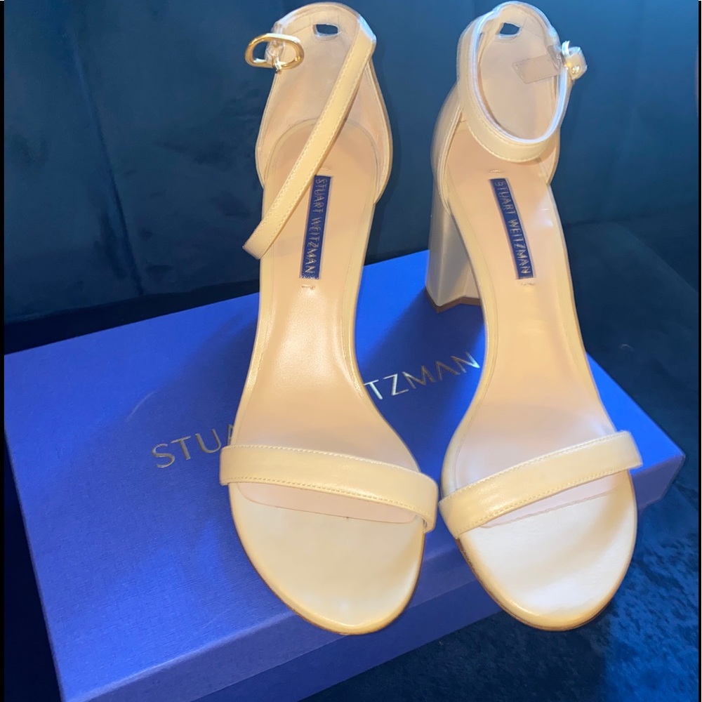 STUART WEITZMAN THE NEARLYNUDE SANDAL